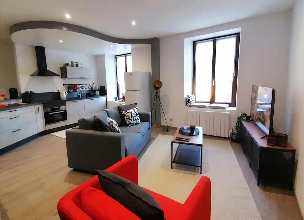 Grand Appartement 2 Chambres Avec Fibre Et Netflix Бельфор Экстерьер фото